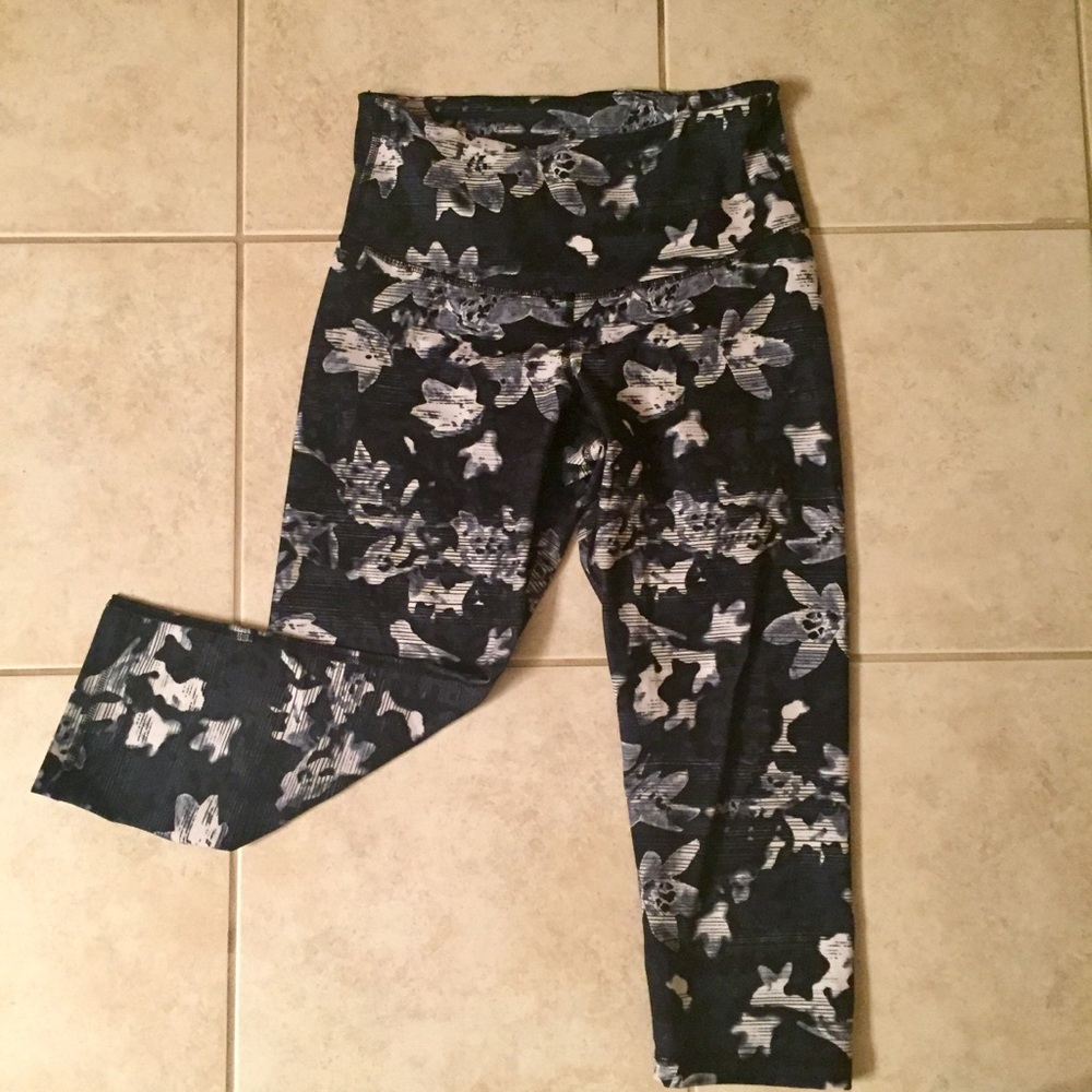 Like New Exercise Leggings